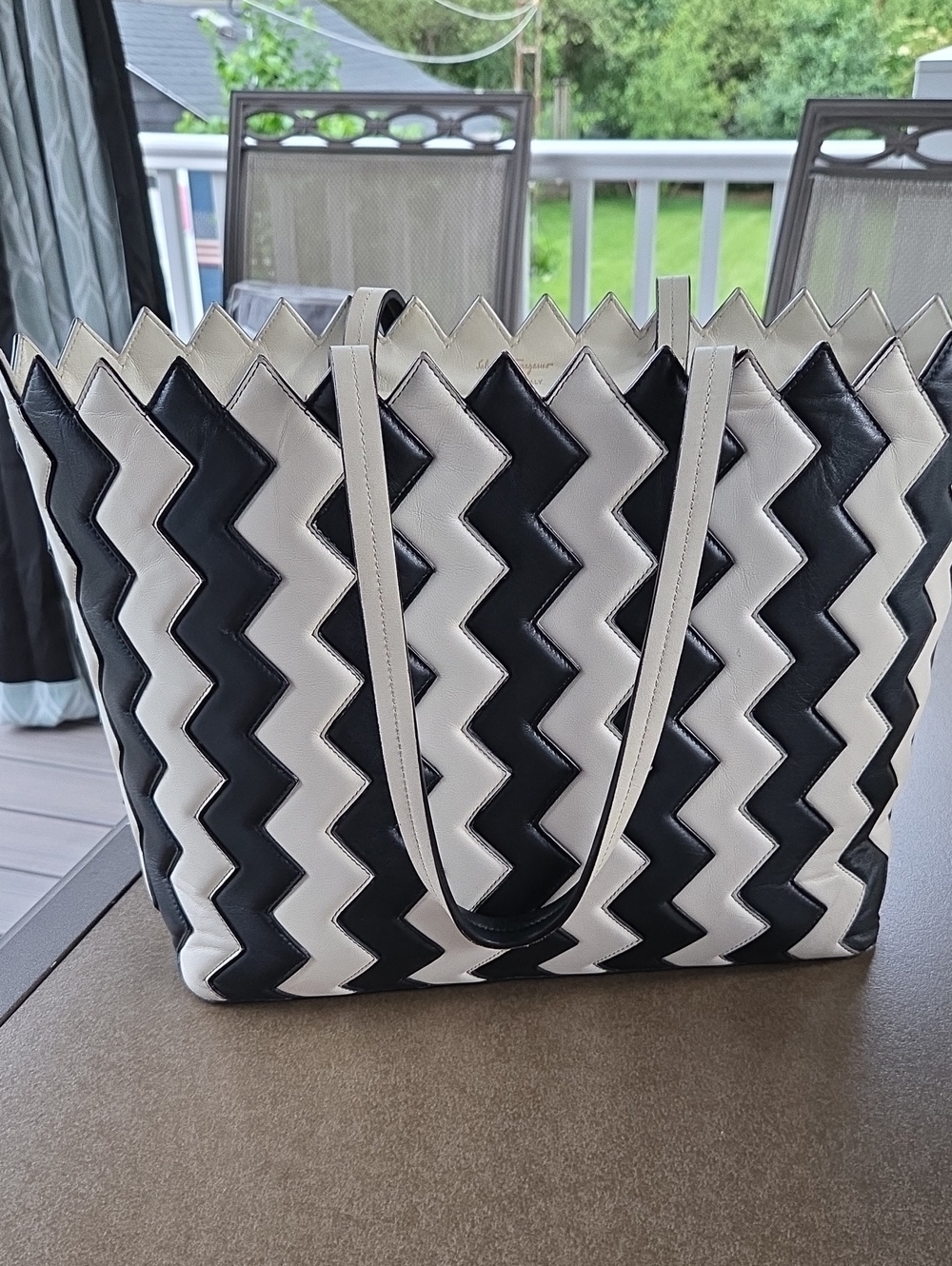 Salvatore Ferragamo
Salvatore Ferragamo Gorgeous Black and Off White Zigzag Tote